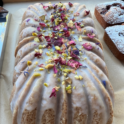 Pistachio, cardamom and lemon cake